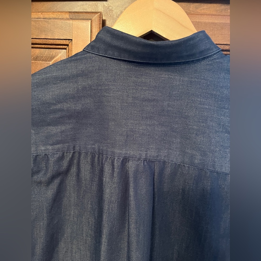 Van Heusen Men’s Button Down Shirt, Large - Picture 4 of 6